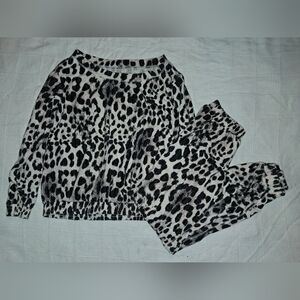 Chaser Animal Print Matching outfit